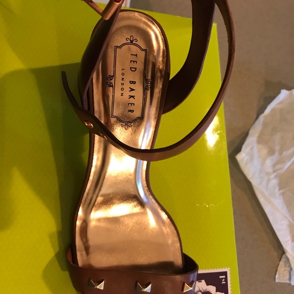 Ted Baker sandals - Picture 6 of 7